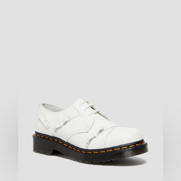 NWT Dr. Martens 1461 Women's Bow Smooth Leather Oxford Shoe White - Picture 2 of 13